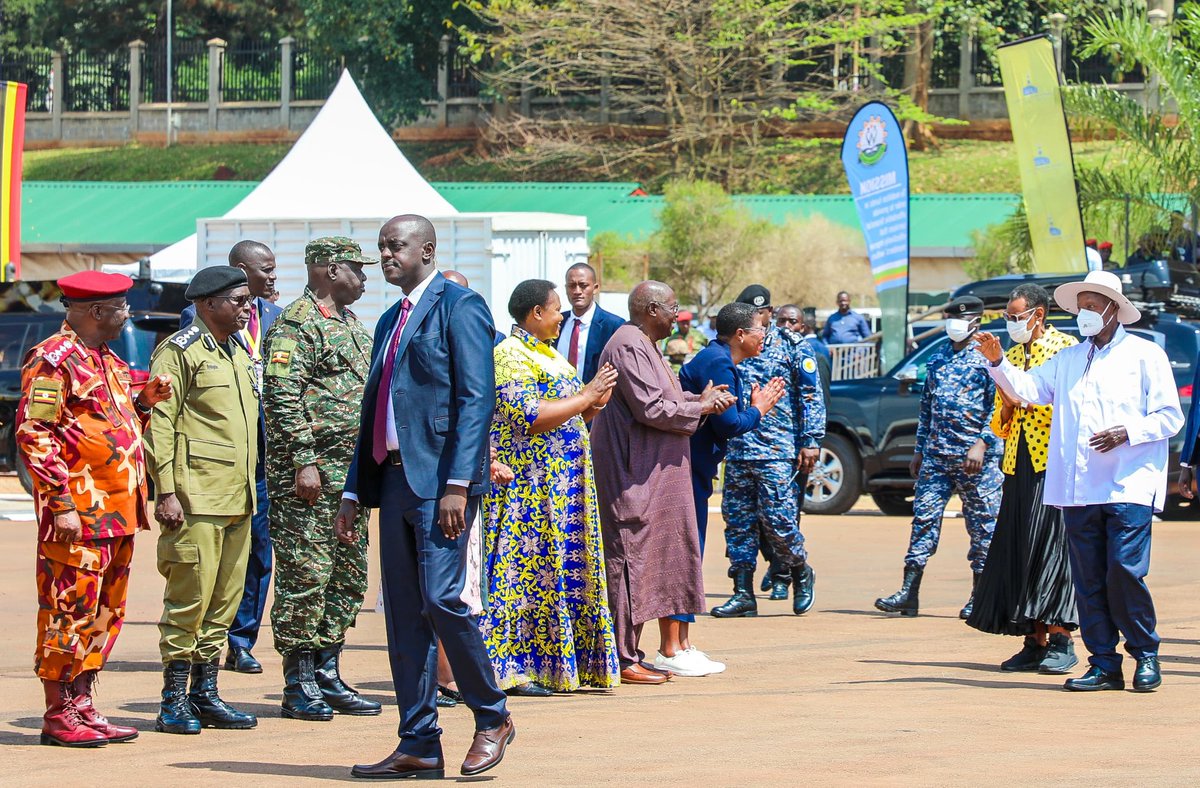 Kamuntu Frank (@ceoswiftnews) on Twitter photo As Uganda marks 63 years of Independence, President <a href="/KagutaMuseveni/">Yoweri K Museveni</a> reaffirms the call for a Federation of East African States — “a center of gravity for the Black race, with defense potential to protect East Africa from any threat.” #UgandaAt63 #EAC #OneAfrica As Uganda marks 63 years of Independence, President <a href="/KagutaMuseveni/">Yoweri K Museveni</a> reaffirms the call for a Federation of East African States — “a center of gravity for the Black race, with defense potential to protect East Africa from any threat.” #UgandaAt63 #EAC #OneAfrica