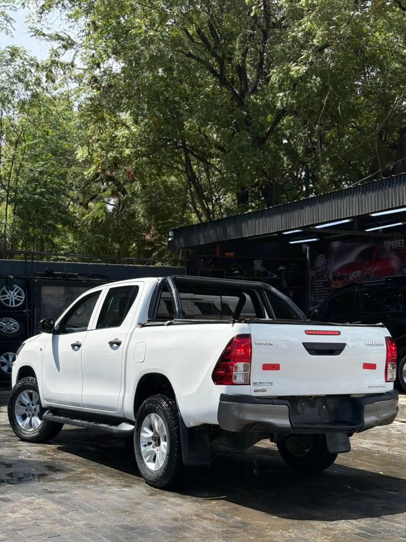 IreneModest's tweet photo. TOYOTA HILUX SRX
⭐️ PRICE: 78Mil + Registration
📞0747990106 

ENGINE: 2TR-FE
CAPACITY: 2.7L 
FUEL USED: PETROL
TANK CAPACITY: 80Litre 
GEARBOX: 5 SPEED MANUAL

SOUTH AFRICA IMPORT

PLEASE REPOST MWENYE HILI GARI ANAWEZA KUA KWA TL YAKO
THANK YOU ❤️ https://t.co/nqRph0euaS