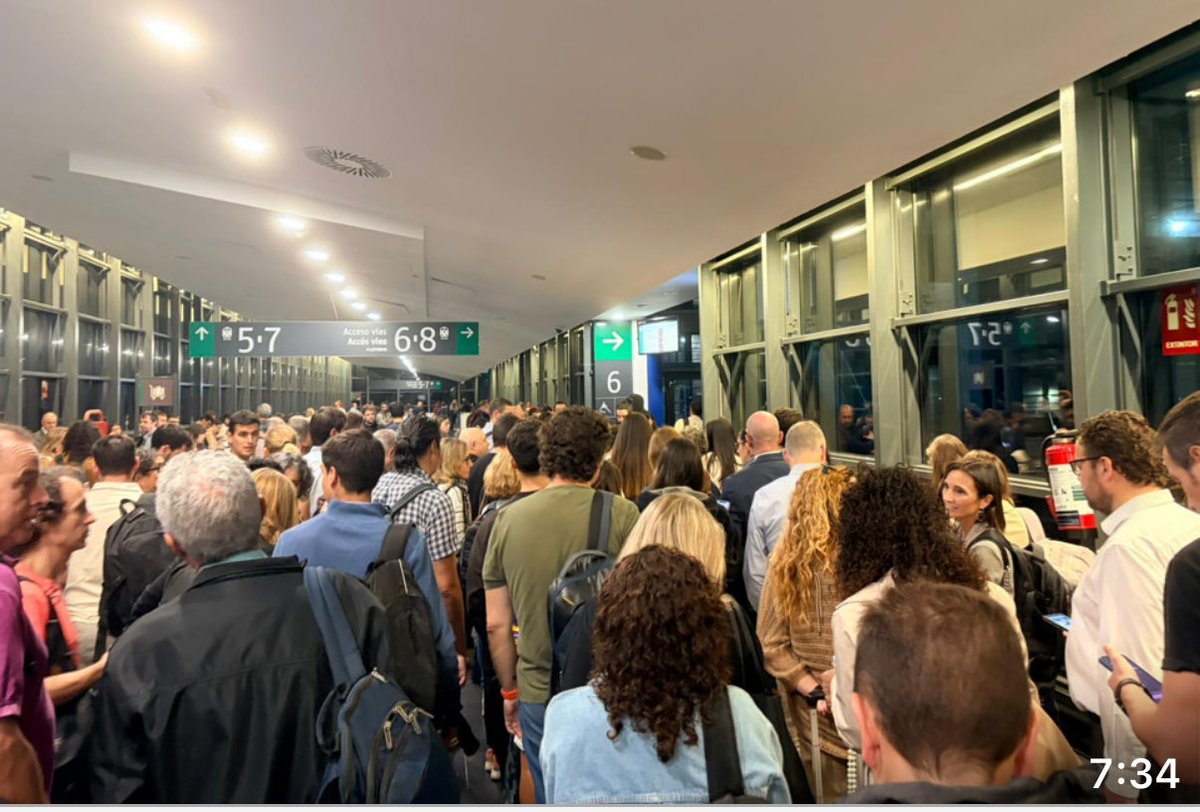 Fa temps que part del desgavell de Rodalies s’encomana a l’alta velocitat.

Tot i això, AVANT continua sent més fiable, però implica perdre flexibilitat i desplaçar-se al Camp de Tarragona.

El resum? La mobilitat és un problema greu. 

La falta de mobilitat és desigualtat