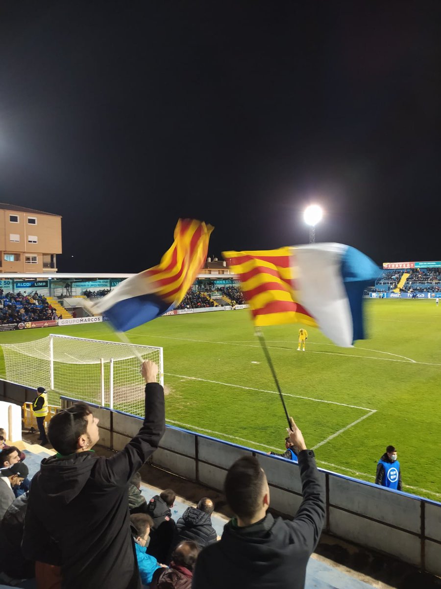 Bon 9 d'Octubre a tots i a totes. Orgullosos de ser d'aquesta terra i de ser valencians! Orgullosos de ser del Deportivo! Sempre endavant 🔵⚪🔵