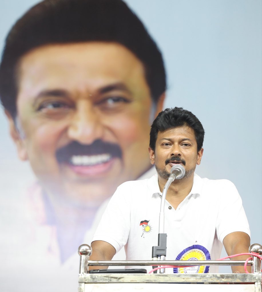 Udhaystalin's tweet photo. மாண்புமிகு முதலமைச்சர் @mkstalin அவர்கள் தலைமையிலான திராவிட மாடல் அரசு சார்பில், திண்டுக்கல் மாவட்டத்தில் 5478 பயனாளிகளுக்கு 61.45 கோடி மதிப்பிலான நலத்திட்ட உதவிகளை வழங்கினோம்.

மகளிர் சுய உதவிக்குழு சகோதரிகள் - மாணவர்கள் - மாற்றுத்திறனாளிகள் - விவசாயிகள் - பட்டா பெற்ற பொதுமக்கள் என பயனாளிகள் அனைவருக்கும் என் அன்பும், வாழ்த்தும்!

@IPeriyasamy_ @OfficeOfKRP @r_sakkarapani @Gandhirajan_MLA @IPSenthil @jothims