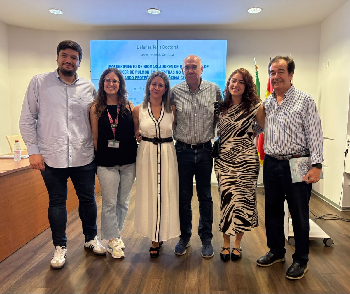 Ayer, junto a amigos y compañeros de nuestro Servicio y el hospital <a href="/HUReinaSofia/">Hospital Universitario Reina Sofía</a> tuvimos el honor de presenciar la lectura de tesis doctoral de la Dra. Arenas De Larriva <a href="/MarisolArLa/">Marisol Arenas</a>.
¡Estamos muy orgullosos de sus logros! ¡Enhorabuena Dra!