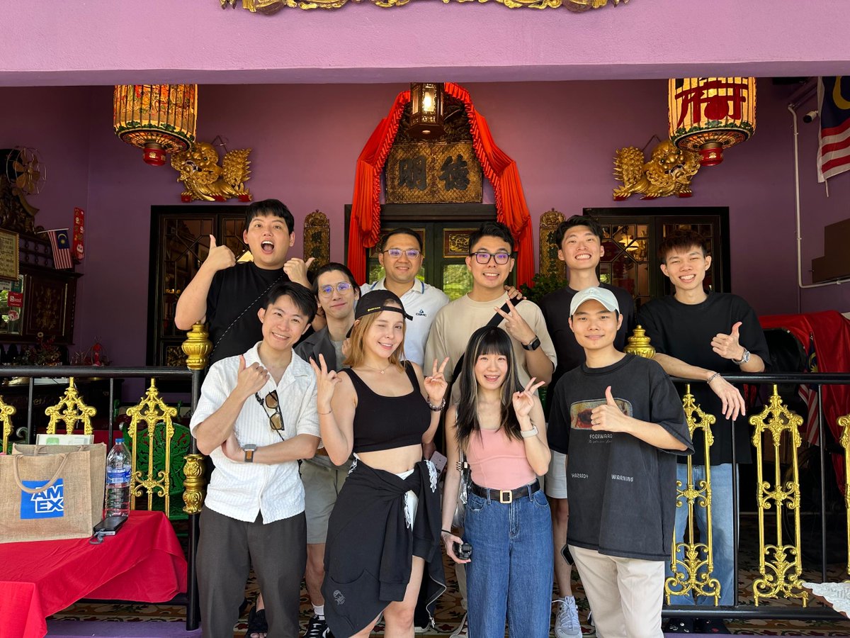 chloe 🐧 tweet media