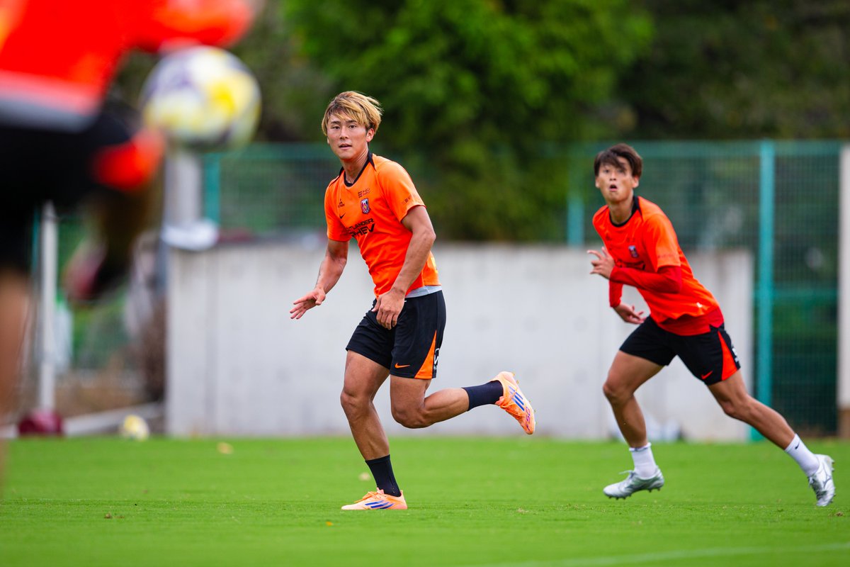 浦和レッズ　練習着　M