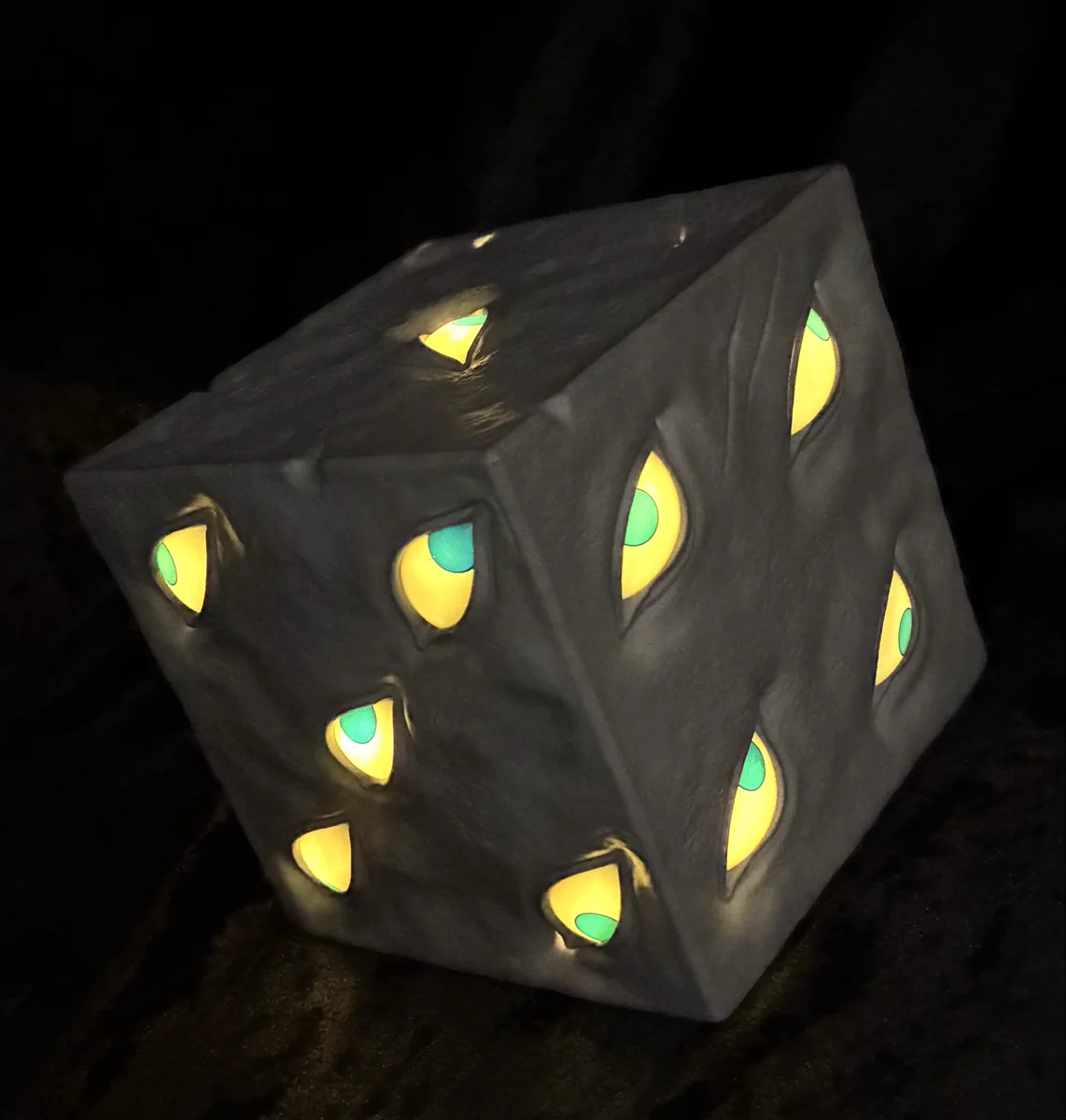 G2zhfINaAAIUB_F?format=webp&