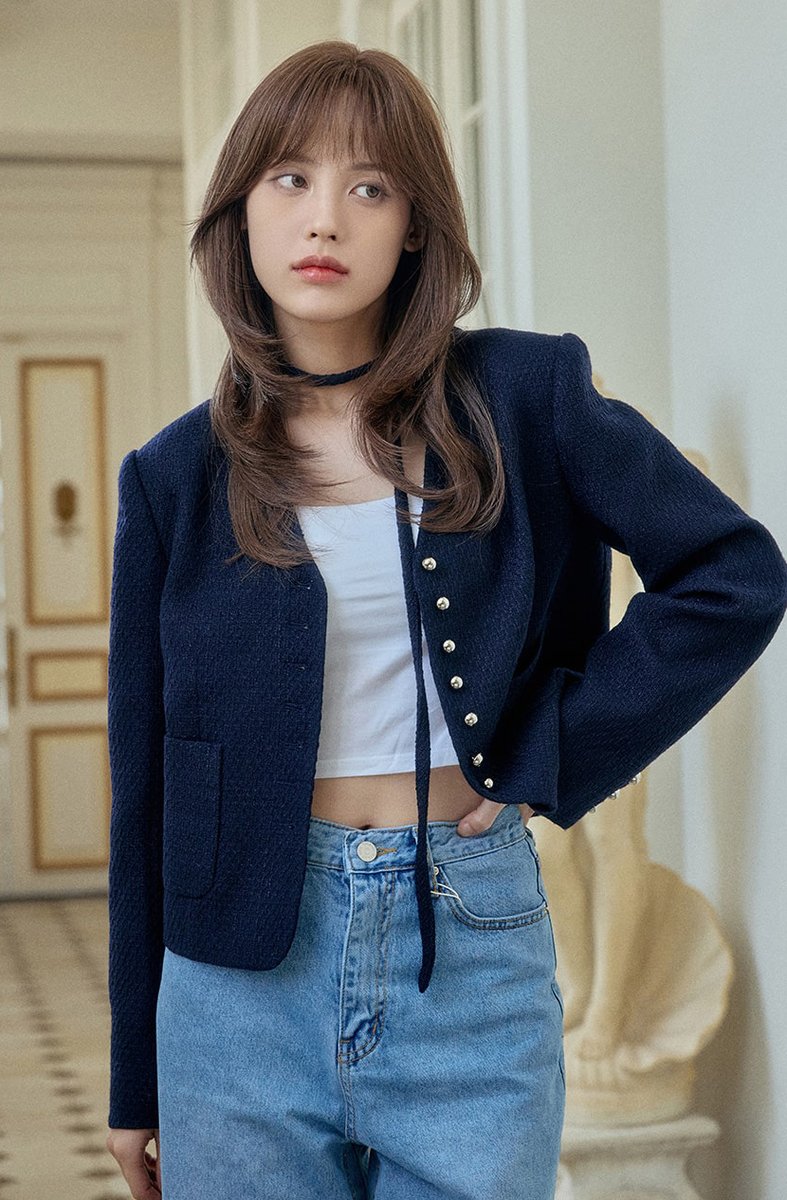 総手植えフルウィッグ)レイヤードパーマ エミリン（モースト原糸） 顔