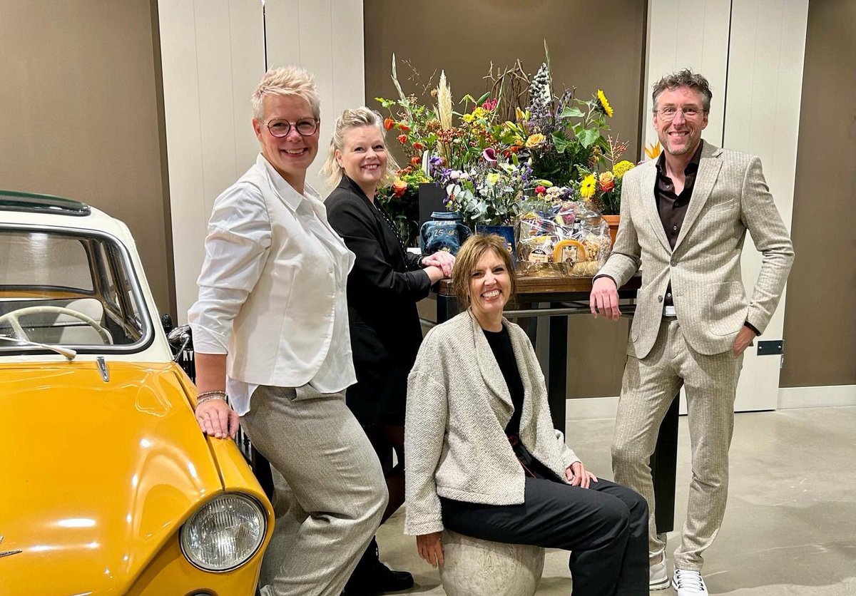 De Man Mode &amp; Jeans viert 25-jarig jubileum met feestelijk weekend in Leek infoleek.nl/104104/2025/10… #InfoLeek