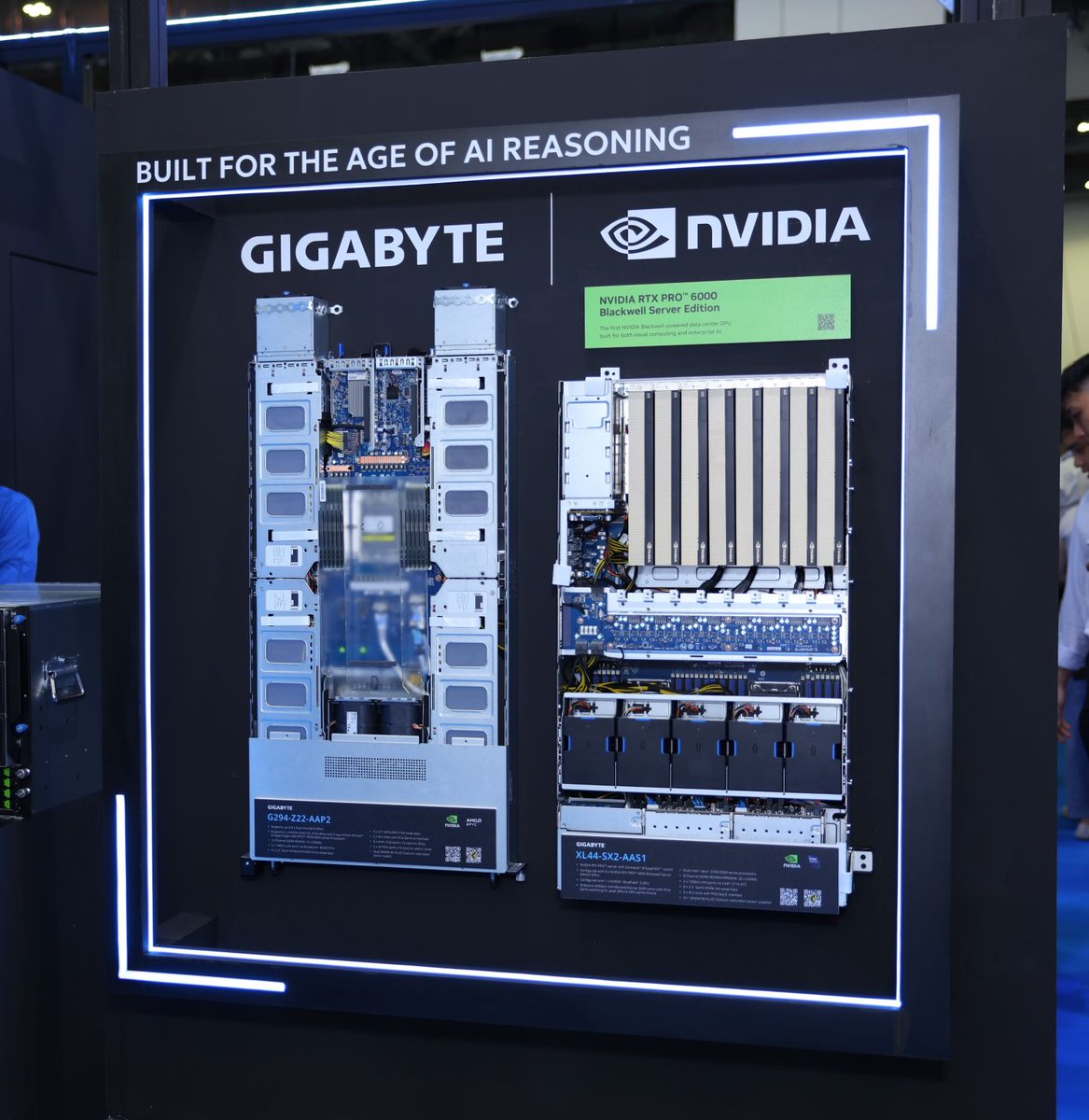 GigaComputing's tweet image. 🎥 Live from #BDWA2025, GIGABYTE is making waves at BigDataAIWorldAsia! 🚀
We’re showcasing a full lineup of AI and HPC-ready servers for the latest @nvidia GPU platforms and liquid cooling innovations, empowering enterprises to achieve new breakthroughs in data analytics and…