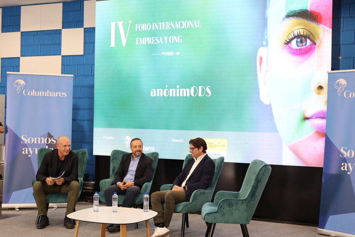 Catedra_RSC's tweet image. FORO | ♻️➡️IV Foro Internacional Empresa &amp;amp; ONG: anónim𝗢𝗗𝗦. 

Mentoría en la implantación de la #RSC y los #ODS con @EMUASA_Clientes y Enterprise. 

🗣️Modera: @longinosmarin, Director @Catedra_RSC @UMU. 

👏Enhorabuena a @ColumbaresONG por #ConectaConLaRSC.