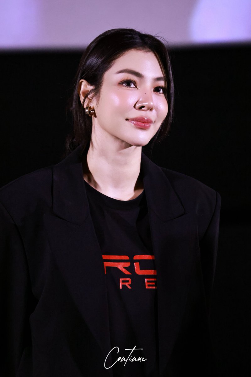 👀

#FayePeraya 
#ฝ้ายพีรญา
<a href="/malisorn00/">Faye Malisorn</a>