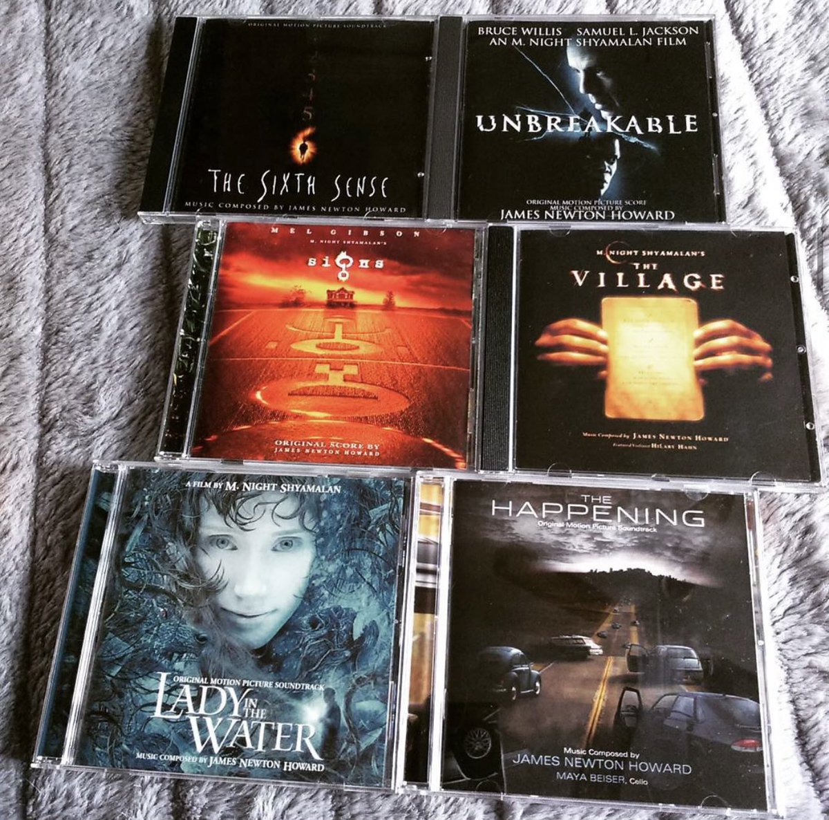 Shyamalan / Newton Howard 
Pura magia 🎼