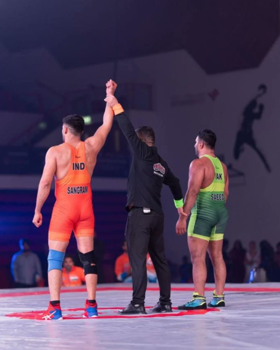 alldatmatterz_'s tweet image. In just 90 seconds, Indian wrestler Sangram Singh defeated Pakistan’s Ali Raza Nasir at the Gama International Fighting Championship, becoming the first Indian male fighter to win an MMA match against a Pakistani opponent. 🇮🇳
#Wrestling