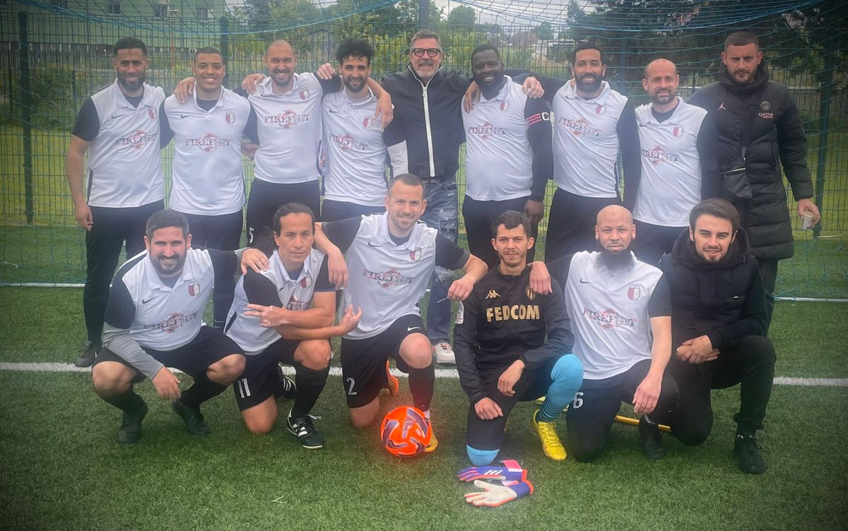 🔎 𝐙𝐎𝐎𝐌 𝐒𝐔𝐑 : 𝐔𝐒𝐂 𝐒𝐀𝐈𝐍𝐓-𝐆𝐑𝐀𝐓𝐈𝐄𝐍 𝐀𝐍𝐂𝐈𝐄𝐍𝐒 𝐑𝟑

Cette semaine, c'est l'USC Saint-Gratien qui est à l'honneur, et son équipe en Anciens R3.

Retour sur le début de saison des Valdoisiens avec leur entraîneur Yussef Rachidi ⬇️

paris-idf.fff.fr/simple/zoom-su…