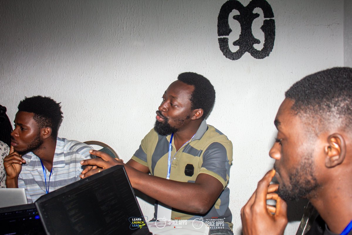 spaceappsksi's tweet image. You’d think Day 1 is all about settling in, but not at #SpaceAppsKumasi
Every corner buzzed with focus and purpose. Teams were locked in, sketching, building, debating
That’s the kind of energy you can’t manufacture, it just happens when people care about what they’re building 🚀