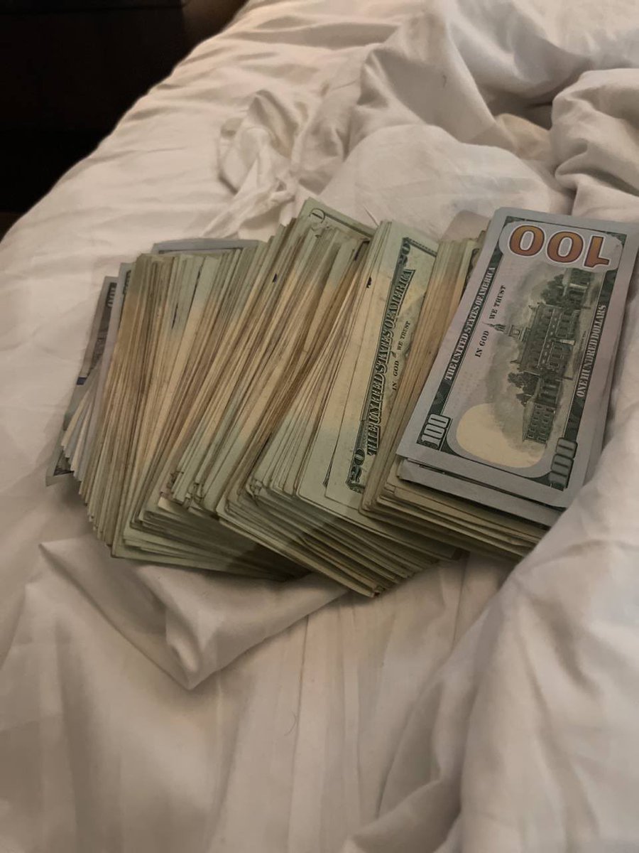 stackswipe tweet picture