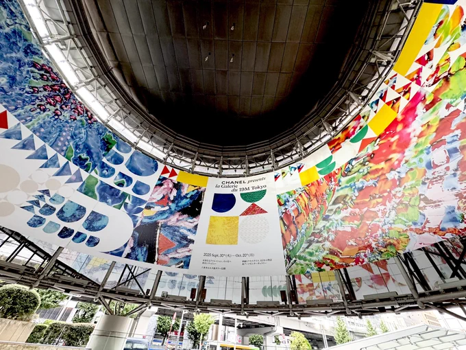 開催中の La Galerie du19M Tokyo でのトークイベントに登壇します。 10/11 15時〜 展示中の作品について話します。 展覧会場の一角で行われるので 当日来場の方は通りすがりに立ち寄ってみてください。 展覧会は要予約。入場無料です。 #CHANEL #laGaleriedu19MTokyo