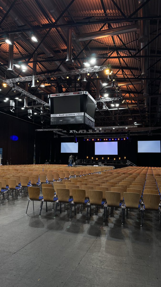 Volksbank Raiffeisenbank Bayern Mitte tweet media