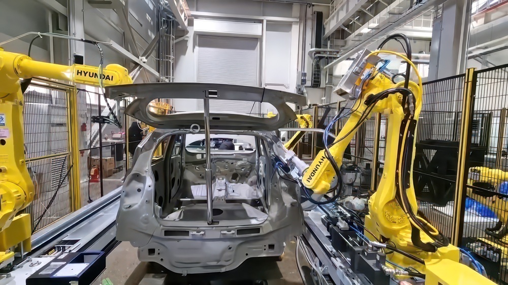 You'd be surprised by the versatility of 3D robot vision in the automotive industry! 🚀
Download this overview of key use cases👇
hubs.la/Q03MTY8z0