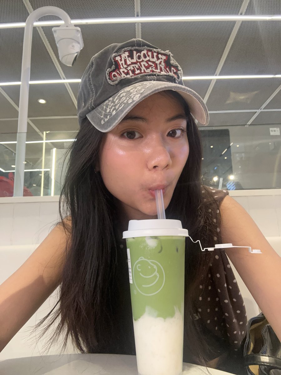 mnshinep's tweet image. อูจิมัทฉะเกรดพิธีการ นำเข้าจากญี่ปุ่น 🇯🇵
จับคู่กับโมจิข้าวไทยนุ่มหนึบ 🌾
หอมละมุน ละลายในปากทุกคำ 😋💚
คือความ “ลงตัวแบบพรีเมียม” ที่ต้องลองด้วยตัวเอง!

#PremiumMatchaMoonMochi #MOONMOCHI
 #BEARHOUSE