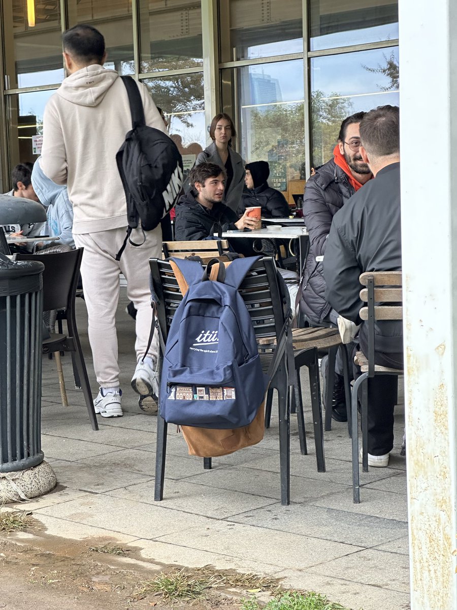 efecannot's tweet image. olm nerde satiliyo lan bu