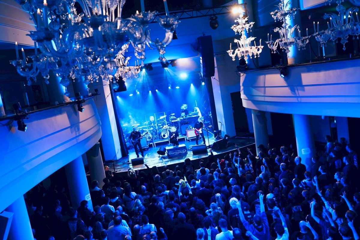 H.A.T.W. TOUR 2025
📍Metropol in Berlin

Danke!!! 🇩🇪 We're coming back to Germany very soon: 
14.10 - Frankfurt
17.10 - Cologne 
18.10 - Hamburg
23.10 - Munich

🎟️ Tickets available here: MWAM.lnk.to/live2025