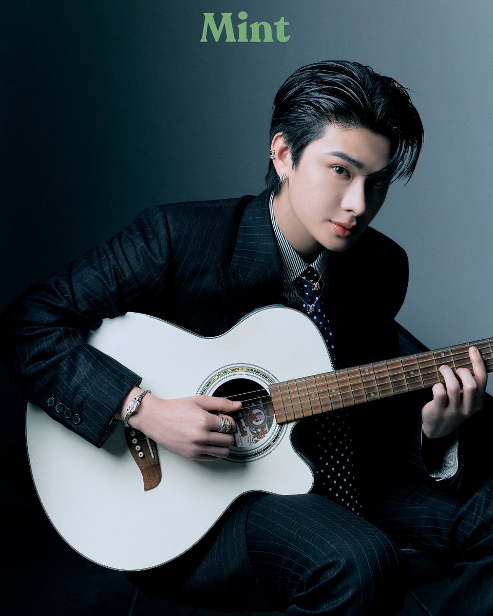 mintmag_th's tweet photo. สุดหล่อเพอร์เฟกต์! เปิดเซ็ตภาพหล่อใน #MintVol30 ฉบับใหม่สุดพิเศษ กับหนุ่ม ’ไทย‘ BUS ที่มาขึ้นปก #MintDigitalCover ฉลอง 5 ปี Mint Magazine ไปกับเครื่องประดับคอลเล็กชั่น Force 10 จาก FRED Jewelry ภาพใหม่ที่ตีพิมพ์ในเล่มจะหล่อขนาดไหน แฟนๆ ต้องมีกันสักหน่อยแล้ว 💚

📸 ชมภาพ https://t.co/0ZpLGiCJwA

🛒 ไปช้อป #MintVol30 หน้าปก ‘ขุนพล-ภูธัชชัย’ BUS ได้แล้ววันนี้ >> https://t.co/ffFjSbC4hs

#BUSxMintMagTH
#FREDJewelry #FREDParis
#Force10Rise
#FREDTheSunshineJeweler
#THAIchayanon
#BUSbecauseofyouishine
#MintMagTH