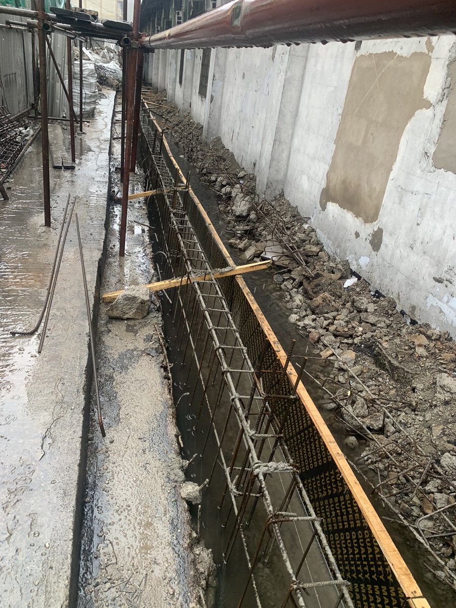 OladoyinOG's tweet image. I am always active. Don’t hesitate to enter my DM.
 #constructionworker