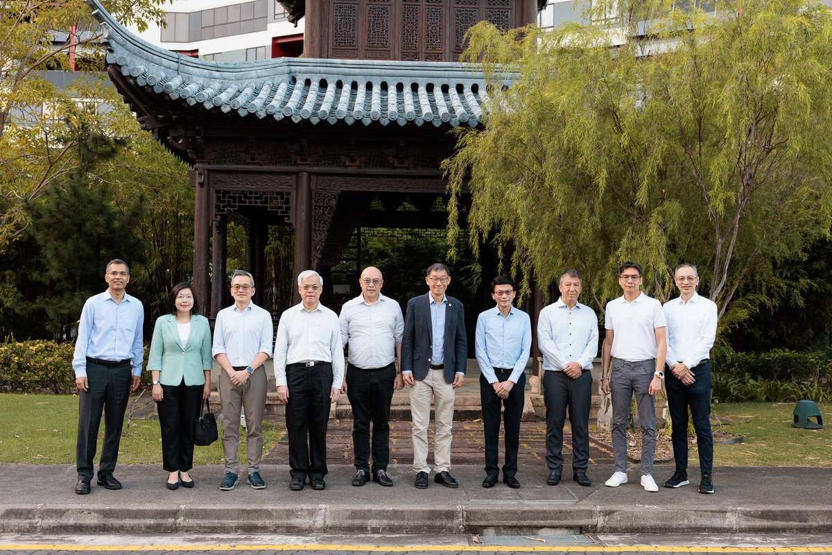 sutdsg's tweet image. We kicked off the Distinguished Professorial Fellow and C-Suites-in-Residence programme under SUTD Leap — bringing top industry leaders and academia together to shape the future of Design·AI. 🌍💡
sutd.edu.sg/media-releases…
#SUTDLeap #SUTDDesignAI #DistinguishedProfessorialFellow
