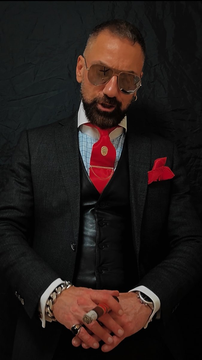 Insert head here 
onlyfans.com/verbaldaddy