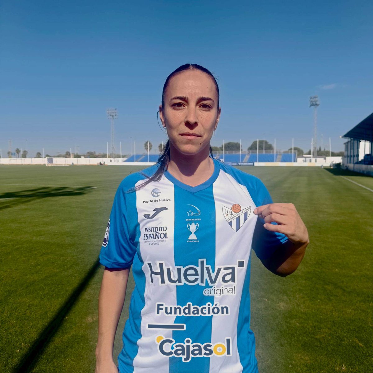 💙🤍 ¡Ana Hernández vuelve a casa!

Tras 6 temporadas, nuestra histórica delantera regresa al <a href="/sportinghuelva/">Fundación Cajasol Sporting de Huelva</a> para seguir escribiendo páginas de ilusión.

269 partidos · 22.860 minutos · 87 goles · 1 Copa de la Reina 👑

📲 Lee la noticia completa 👉 sportingclubhuelva.com/blog/5975/ana-…