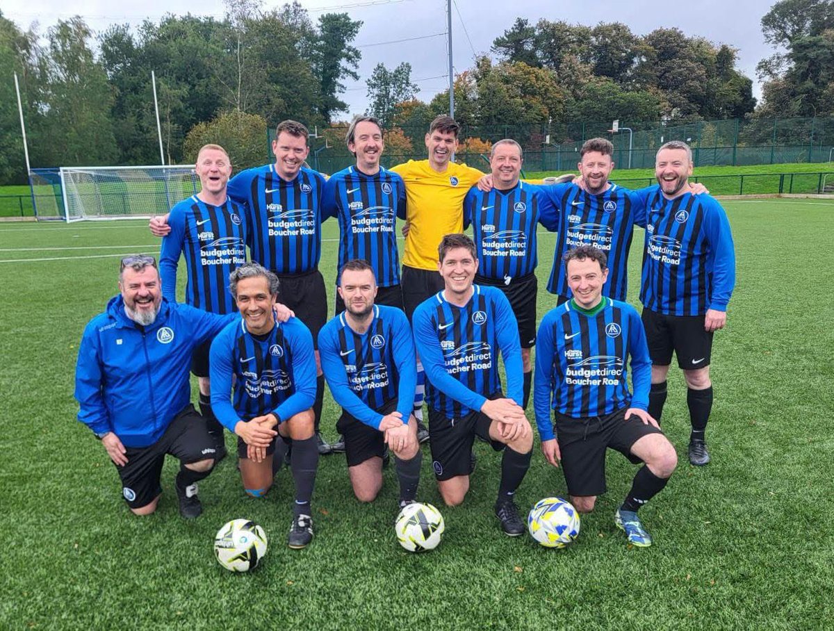 Aquinas_fc's tweet photo. The Aquinas Over 40’s team who defeated Lagan Valley Over 40’s 2-0 at Rathmore on Sunday in the Emerge League.

#blueandblack🔵⚫️🔵⚫️ https://t.co/PT1XFI10uD