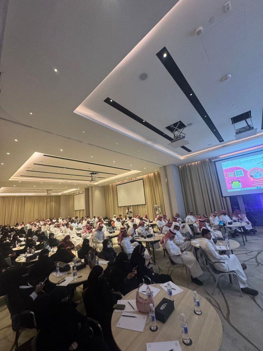 حضور فاق كل التوقّعات في مدينة أبها 🔥

قدّم خبير الأسواق المالية الأستاذ عبدالله الثقفي (أبو رسيل) ورشة "أساسيات ومبادئ التحليل الفني" يوم 8 أكتوبر 2025، بأسلوب ملهِم ومحتوى غني جمع بين المعرفة العميقة والتطبيق العملي  📊📈

شكراً لكل من شارك وتفاعل وساهم في نجاح هذه التجربة