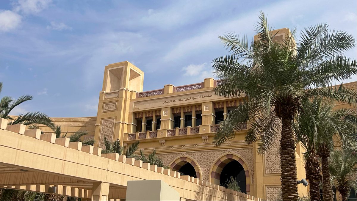 3liiuo's tweet photo. جامعتي من زاويتيي📸.
#pnu https://t.co/2mGR3Kn6PI