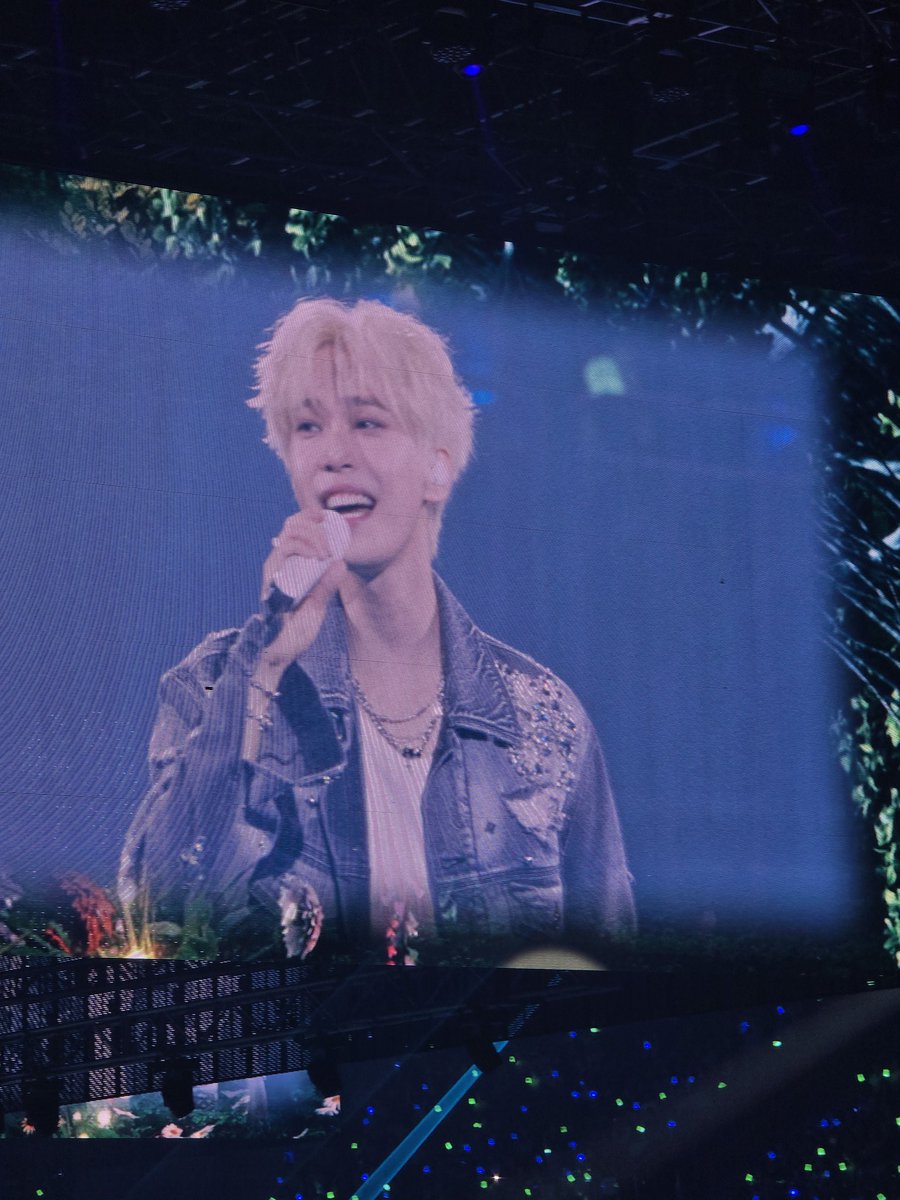 Baby_CheetahLee's tweet photo. 금발도영 미치겠다.... https://t.co/ydFjYLiFv0