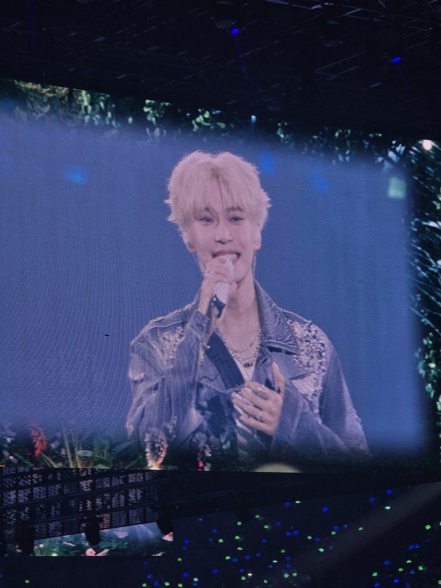 Baby_CheetahLee's tweet photo. 금발도영 미치겠다.... https://t.co/ydFjYLiFv0