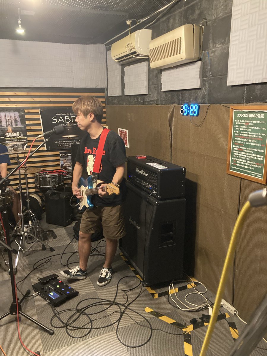 taku9119's tweet photo. いよいよ土曜日はパーティです！
PPCパイセンの25周年！
12時から飲み放題🍻新時代もびっくり‼️
久々のMAXBETです！
よろしくお願いします✌️ https://t.co/CmqXtIAh6W