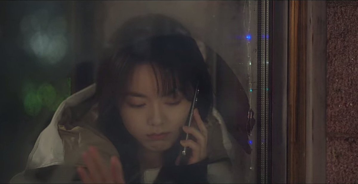 esha1990's tweet photo. It was my 1st C drama... And the stranger meeting scene made me watch it complete..

Beautiful cinematic vision. Yi Yang watching Yin Guo in snow and fell for her...❤️

#AmidstaSnowStormofLove
#Leowuo 
#ZhaoJinmai https://t.co/b5hTIvyBCK