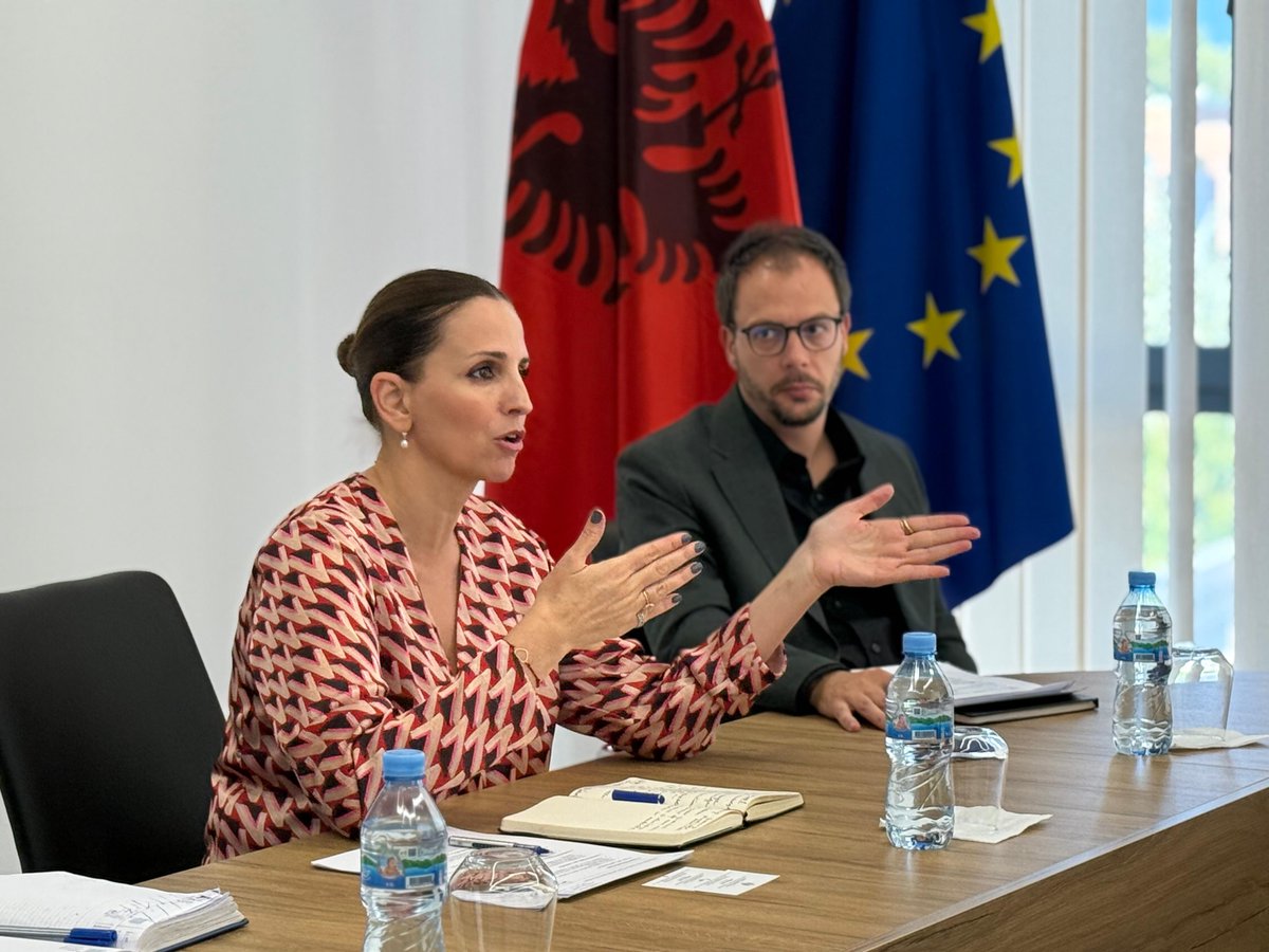 SASPACALBANIA's tweet photo. Protecting EU🇪🇺 assistance means systems &amp; people working together.

#SASPAC welcomed Ms. Salla Saastamoinen, Deputy DG of #OLAF, to strengthen joint efforts in safeguarding EU funds &amp; reinforcing anti-fraud mechanisms in #Albania 🇦🇱. https://t.co/DMcdL1zSe5