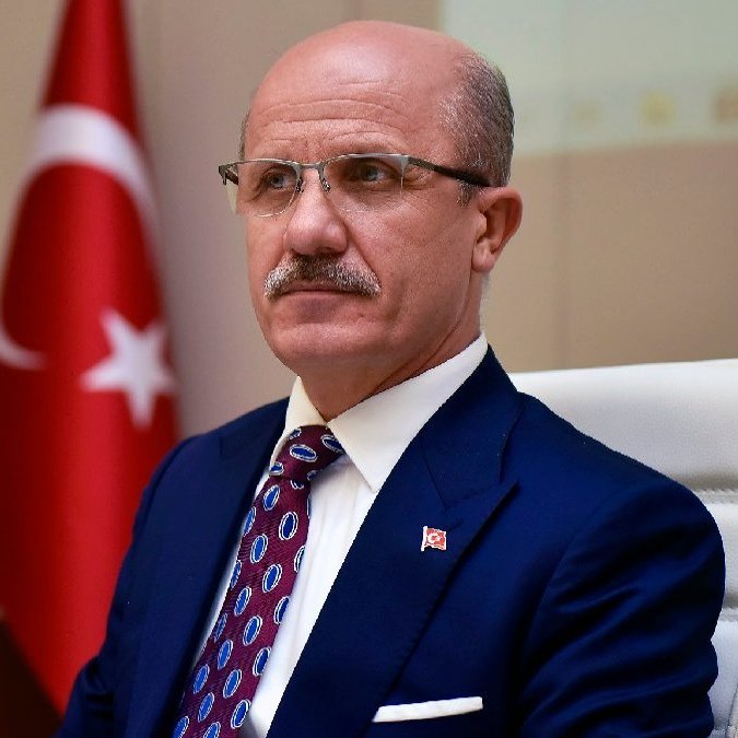 bpthaber's tweet photo. YÖK Başkanı Özvar: "Dünyanın en iyi 100 üniversitesi arasında Türk üniversitelerinin de yer almasını istiyoruz." https://t.co/ZIwajlN1dF
