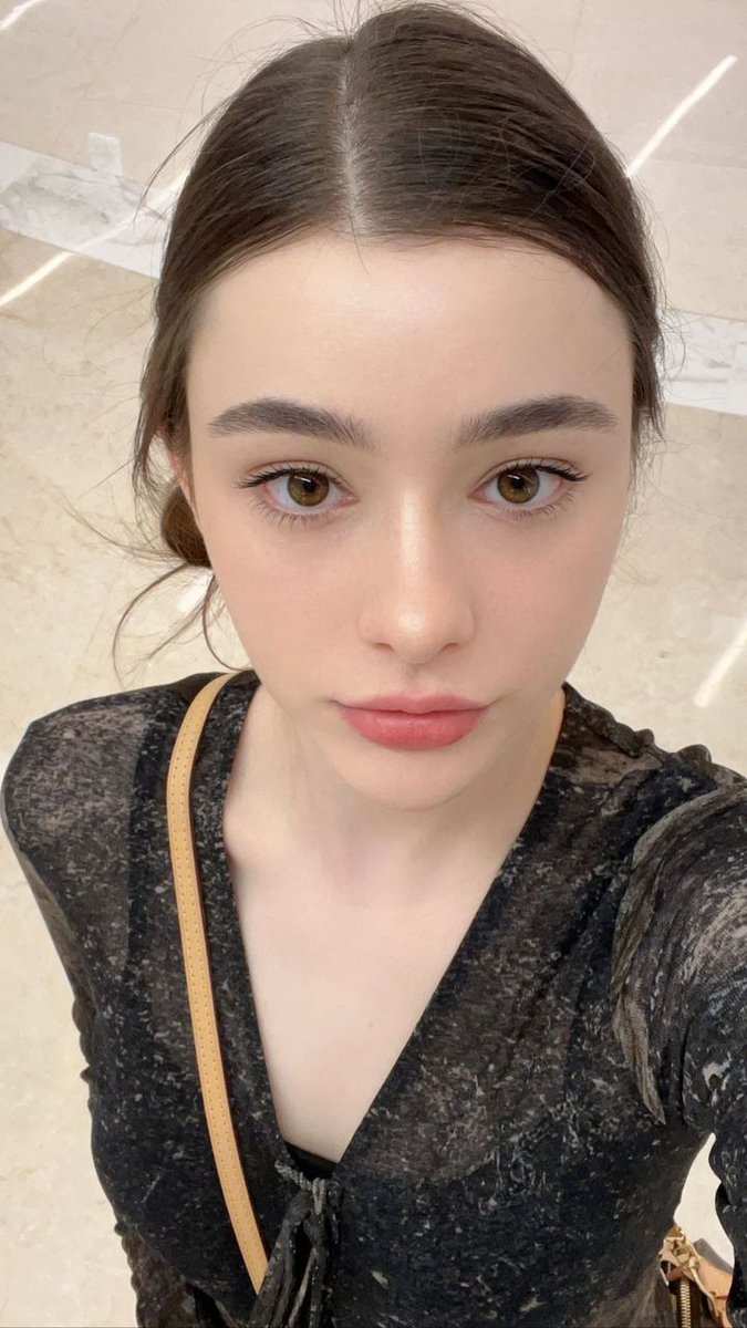 DashaTaranILY's tweet image. Dasha Taran ❤
IG: instagram.com/taaarannn
Bio Link: lnk.bio/dasha_taran

#Girl #Photography #Cute #DashaTaran