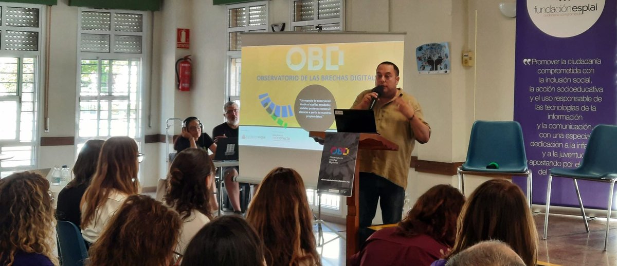 Hoy estamos en #Málaga presentando los resultados del II Informe del Observatorio de las Brechas Digitales (#OBD): Aprendizaje digital para la inserción social, análisis y estrategias.
 Este año ponemos el foco en los datos obtenidos en #Andalucia.