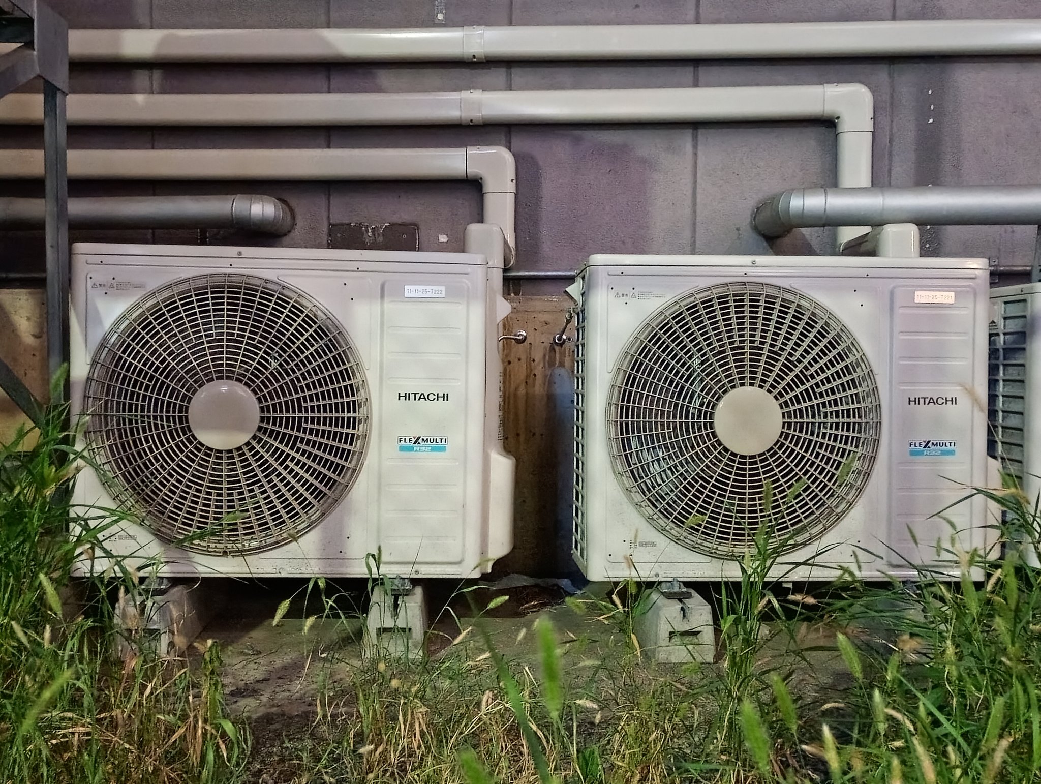 室外機 - Search / X