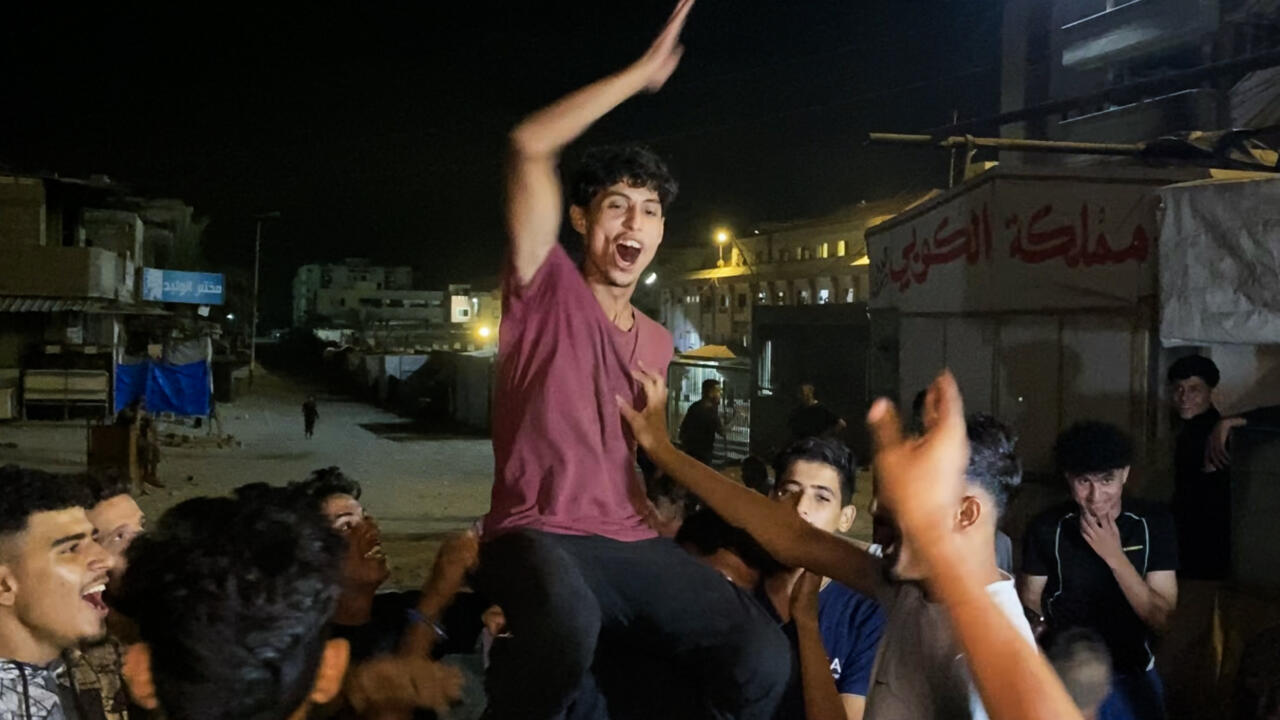 احتفالات أهالي غزة بعد إعلان التوصل لاتفاق بإنهاء الحرب (اكس)