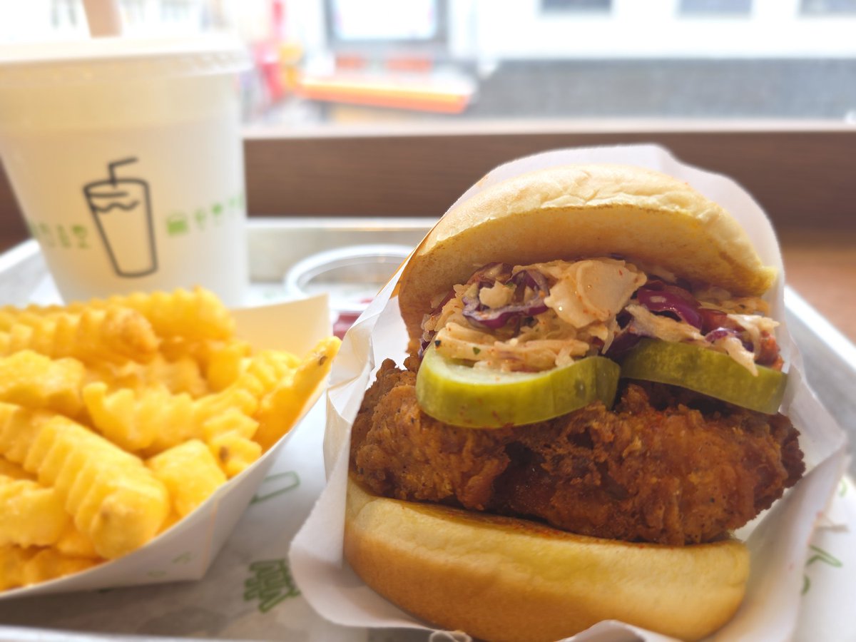 불페라b 🍔 tweet media