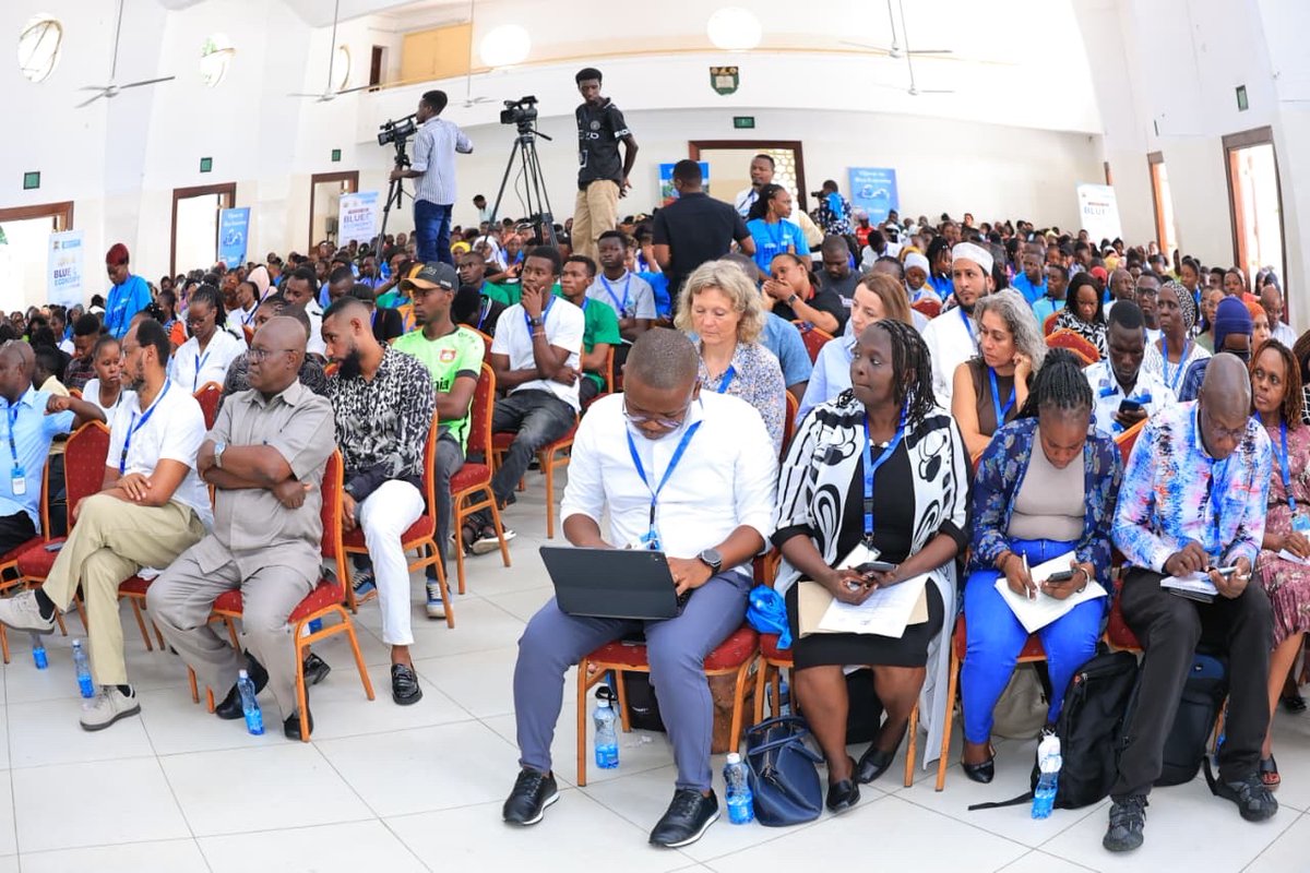 Technical University of Mombasa (TUM) is hosting a huge event to sensitize youths about opportunities available in the blue economy.
 Read the full story here 
tum.ac.ke/news/tum-hosts…

#technicaluniversityofmombada#TUM#maersk#blueeconomy