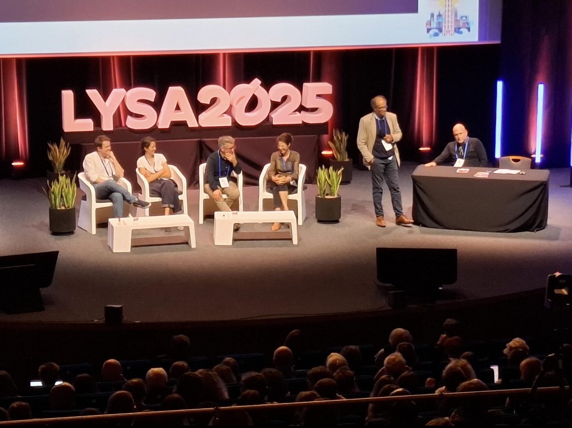 [Journées du LYSA] 

📸 Retour en image sur la session Lymphome à cellules du Manteau 

Avec Morgane Cheminant, Clement Bailly, Steven Le Gouill, Yannick Le Bris, Benoit Tessoulin et Olivier Hermine 

#LYSAToulouse25 #LYSA #lymphome #lymphoma #rechercheclinique #research