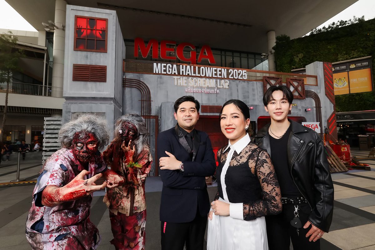 luxsanapor74366's tweet photo. รอดูพี่สุดหล่อแล้วค้าบบบบ
#MegaHalloween2025xWarWanarat #warwanarat @warwanarat
#MEGAHALLOWEEN2025
#THESCREAMLAB #แล็บสยองซ่อนกรี๊ด
#MegaSmileRewards #เมกาบางนา
#Megabangna #YourEverydayMeetingPlace https://t.co/YIFcWbtuNN
