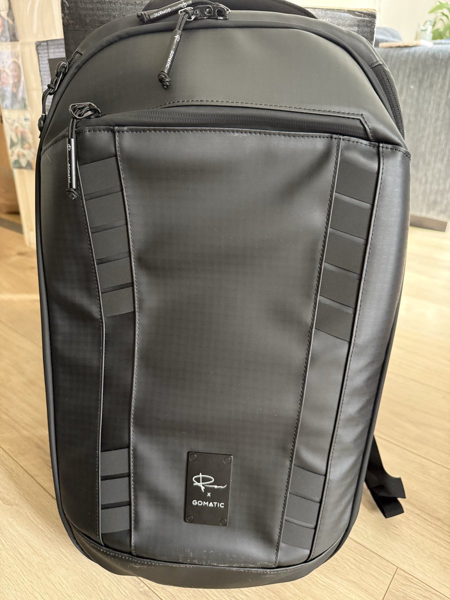 Came home to a brand new camera bag! Fresh from <a href="/Nomaticgear/">NOMATIC</a> 

My old one had an unfortunate zip failure going through security in Beijing. 

Didn’t have to worry though because they have a lifetime warranty and once I put my warranty claim in, my new bag arrived a week later.