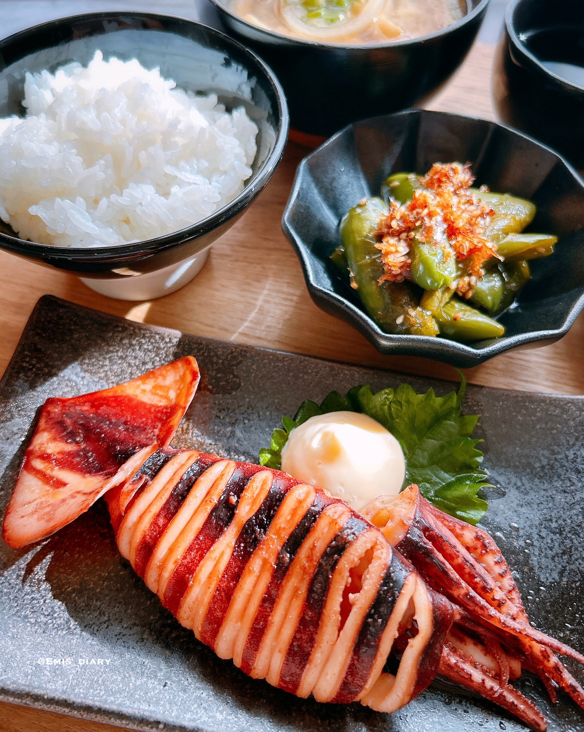 スルメイカ - Search / X