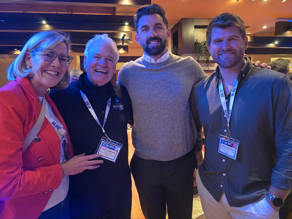 SMWW's tweet photo. Bar chats > boardrooms tonight. 🏏
Catching up with Corey Anderson & Liam Plunkett of the SF Unicorns—big ideas brewing for U.S. cricket.
#CricketSummit #SMWW #SFUnicorns #MajorLeagueCricket #CISE2025 https://t.co/wMpfkEW1BA